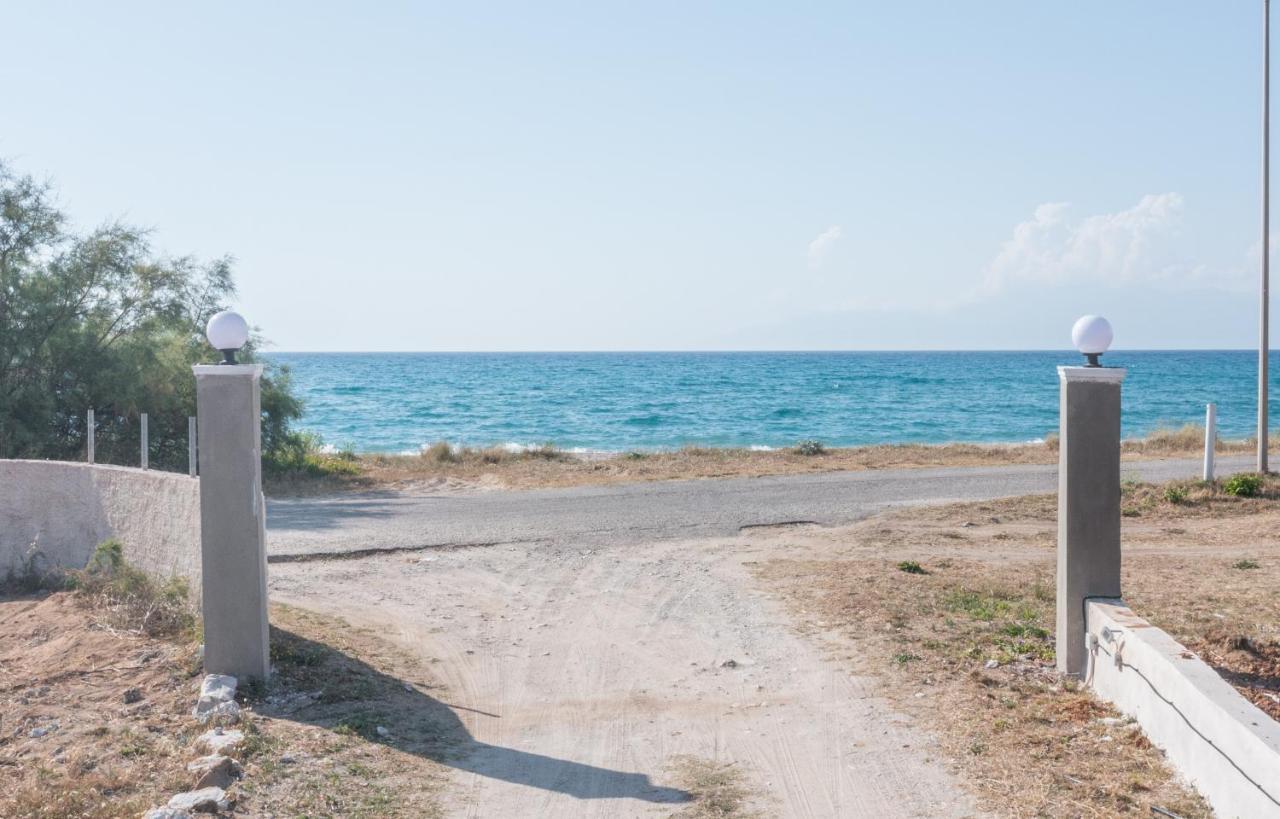 Lazaris Apartments Παραλία Αλμυρού Εξωτερικό φωτογραφία