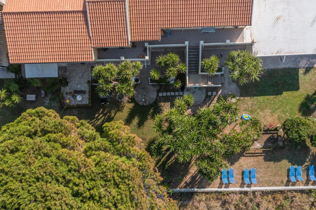 Lazaris Apartments Παραλία Αλμυρού Εξωτερικό φωτογραφία